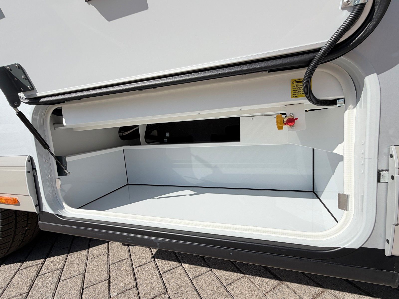 Fahrzeugabbildung Carthago chic c-line I 4.9 LE L Cortina Silverline