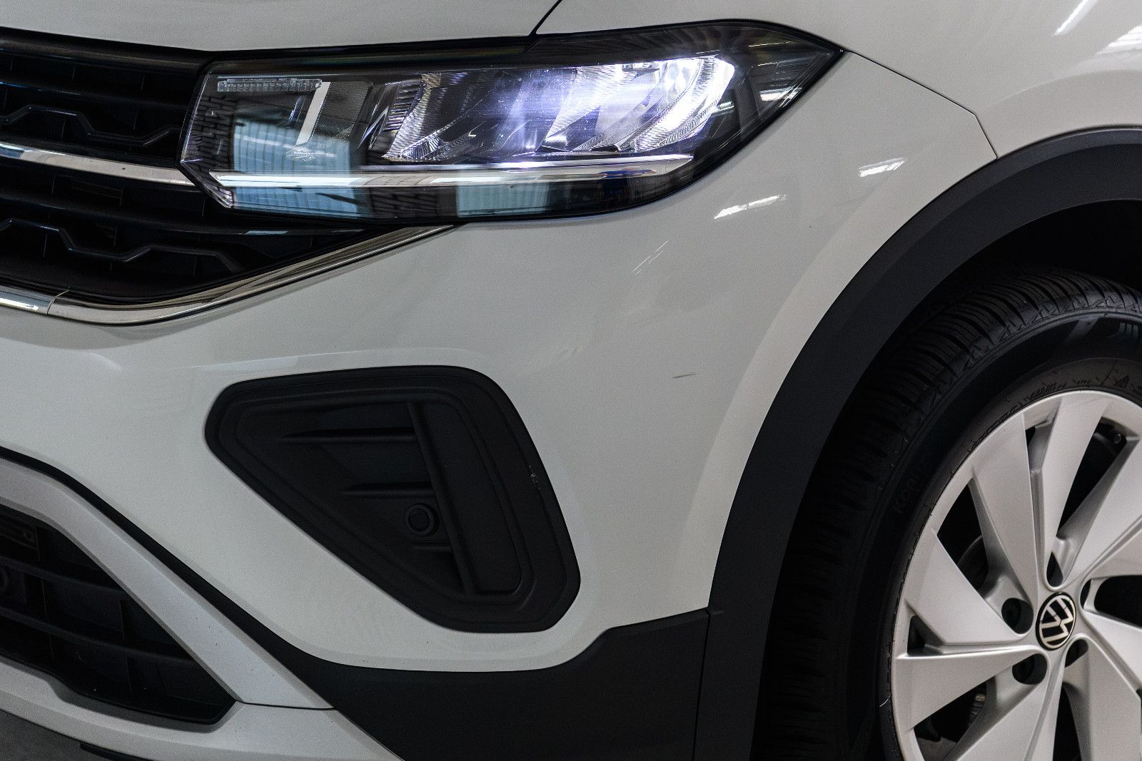 Fahrzeugabbildung Volkswagen T-Cross 1.0 TSI 85 kW Life +LED +ACC +Allwetter