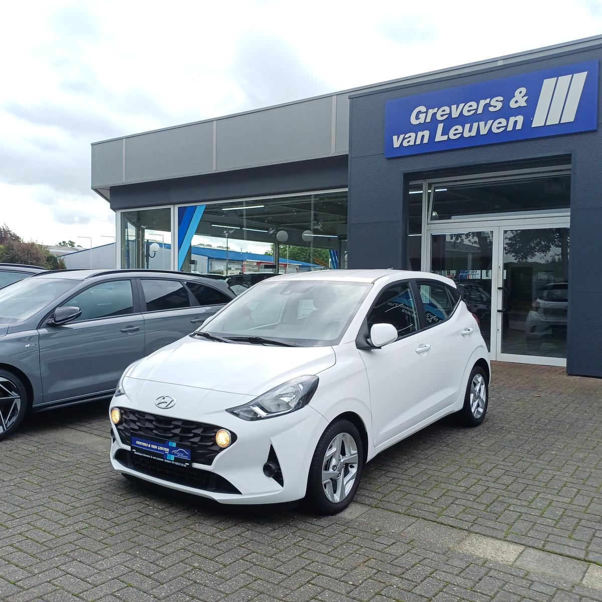 Hyundai i10 1.2 TREND+ 8"-LINK DAB TEMP PDC 15"-ALLW.
