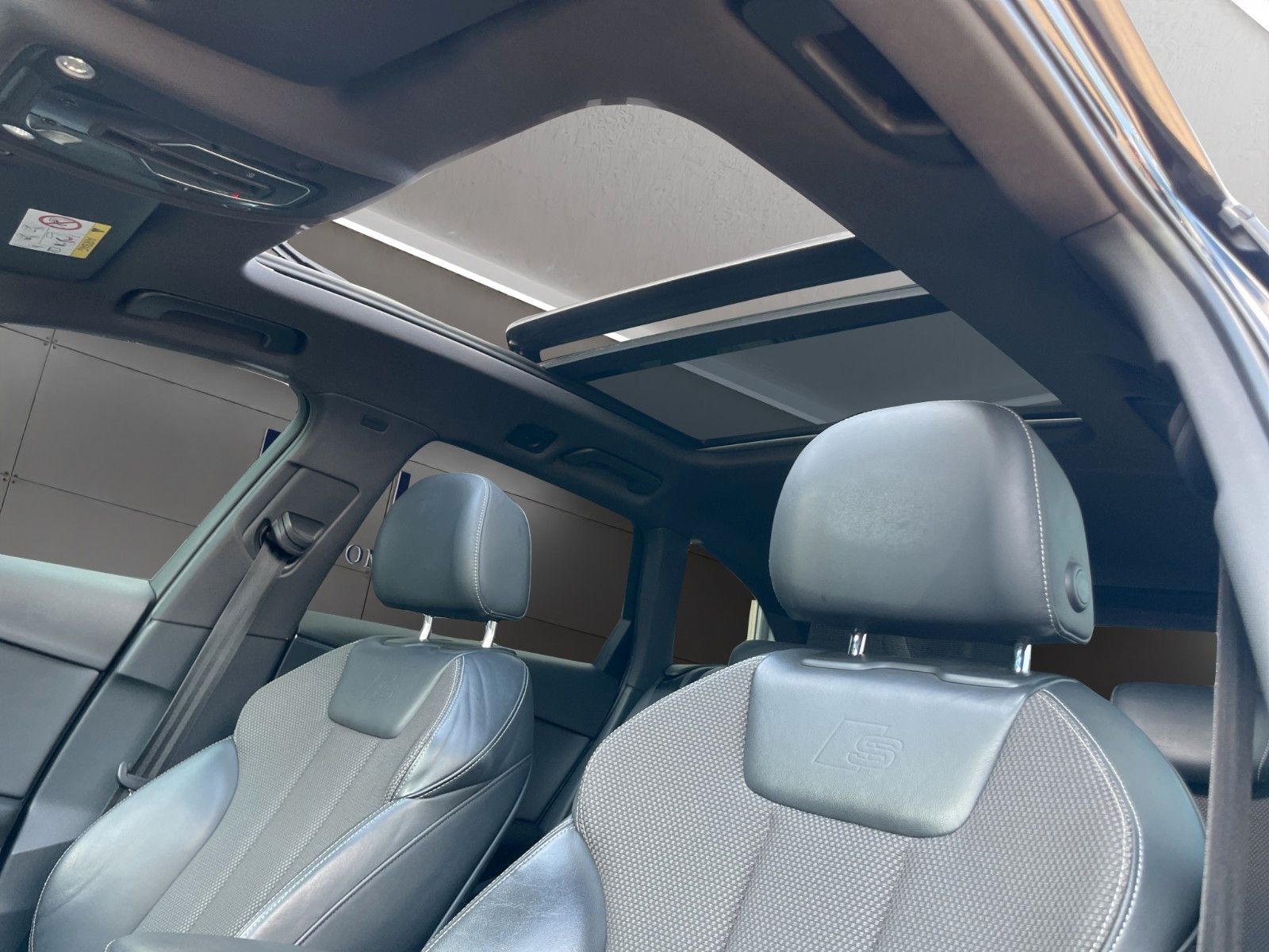 Fahrzeugabbildung Audi A4 Avant Quattro 3.0 TDI *3x S-Line*Pano*B&O*