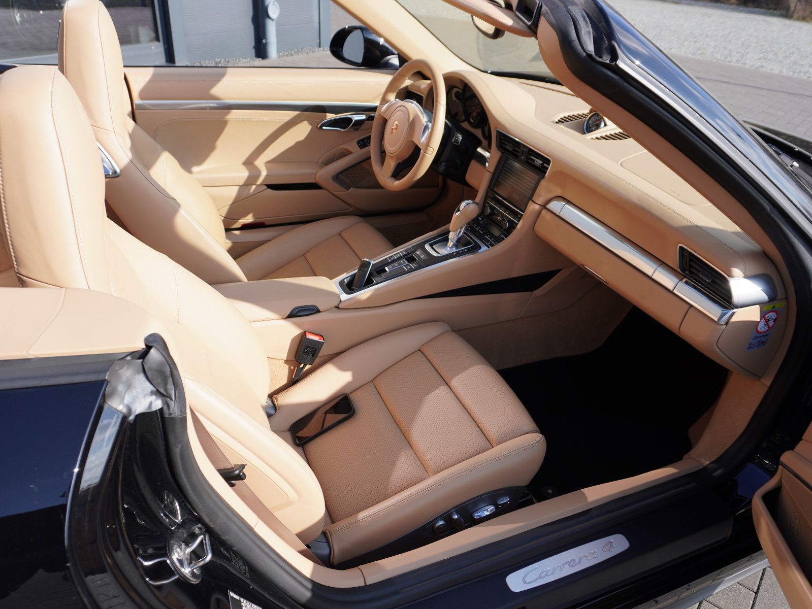 Fahrzeugabbildung Porsche 991 Carrera 4 Cabriolet