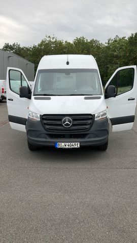 MERCEDES-BENZ eSprinter 312 L2H2