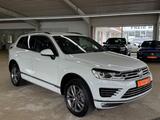 Volkswagen Touareg 3.0 V6 TDI 4M R-Line *AHK*SHZ*NAV*BX*19% - Volkswagen Touareg: V6 TDI R Line