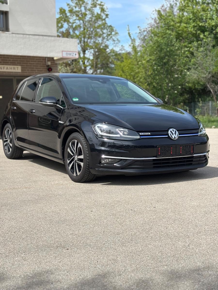 Volkswagen Golf VII Lim. IQ.DRIVE BlueMotion/LED/Carplay/