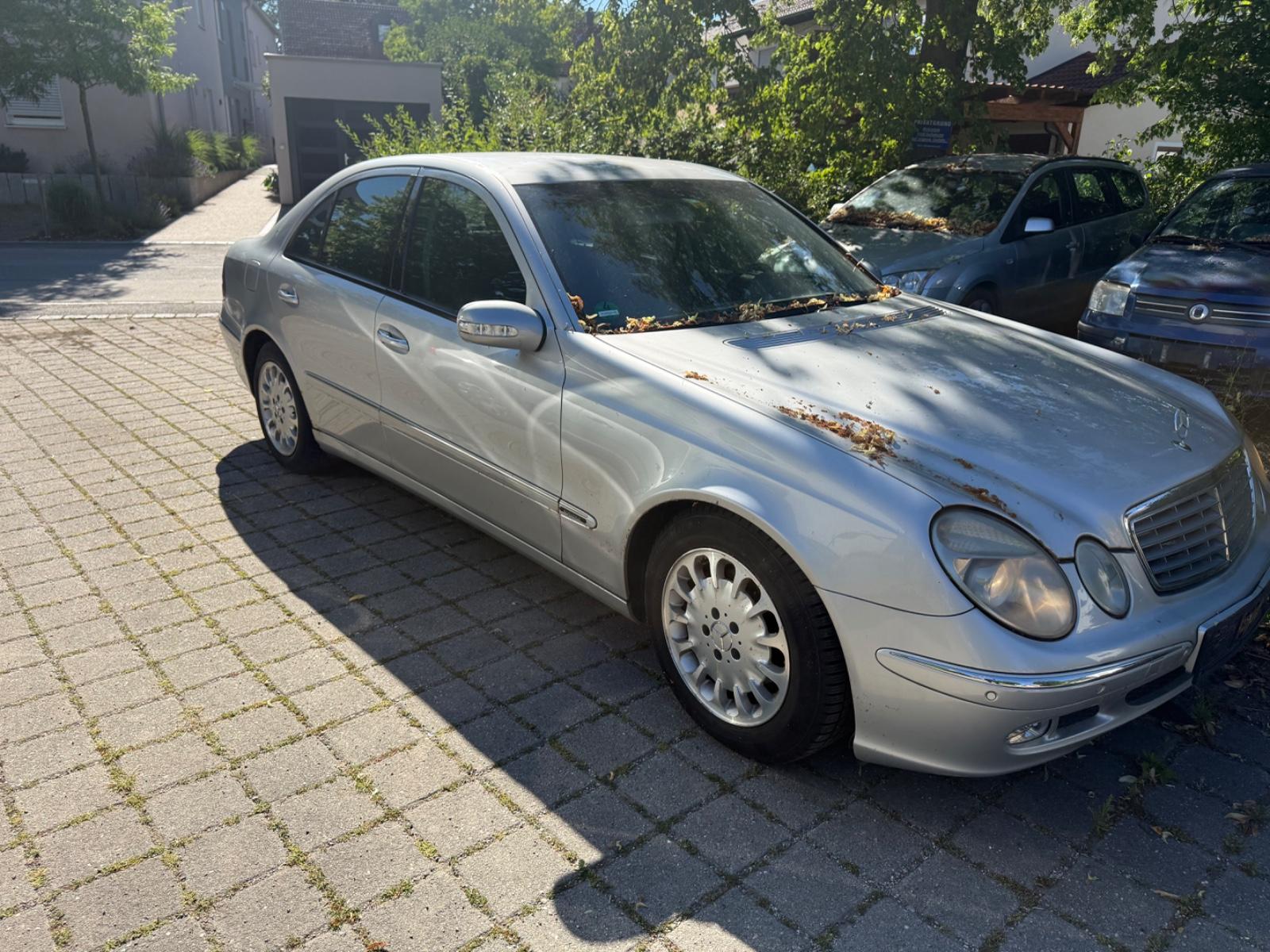 Mercedes-Benz E 220 CDI ELEGANCE-TEL-01704684029--