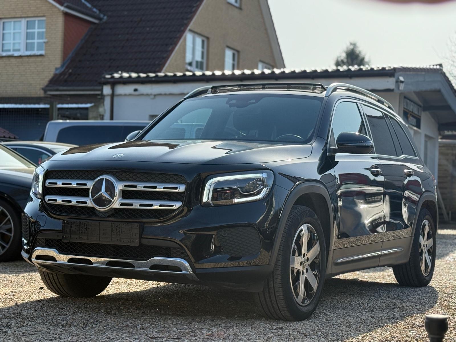 Mercedes-Benz GLB 200 PANO/MULTIBEAM/MEMORY/KAMERA/AHK