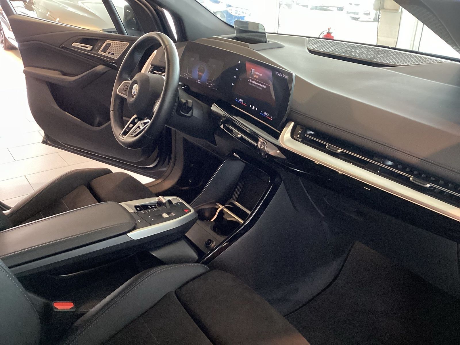 BMW 223 Active Tourer - Bild 7