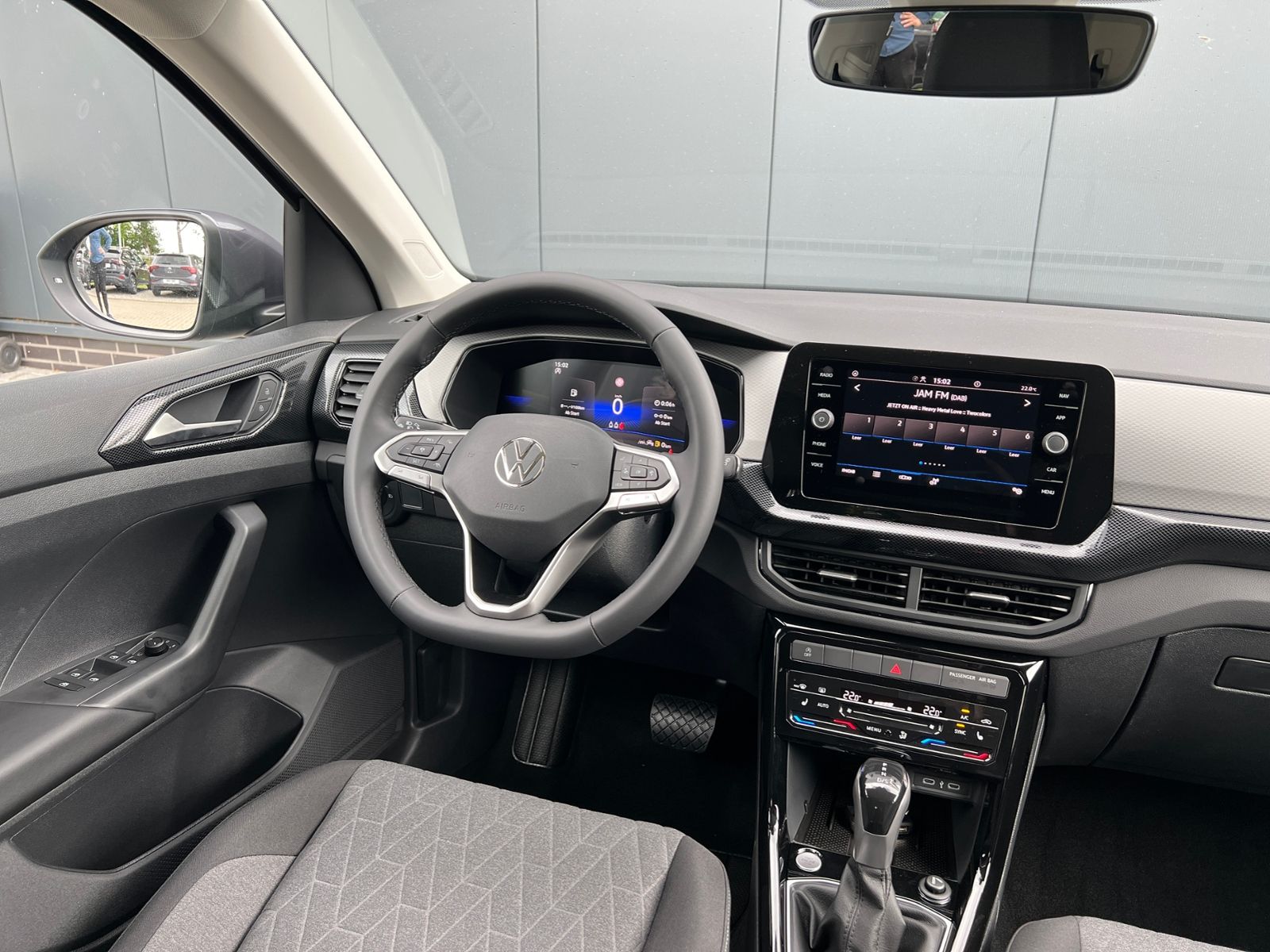 Fahrzeugabbildung Volkswagen T-Cross Life 1.5 TSI DSG *IQ.Light, Kamera, 17'-