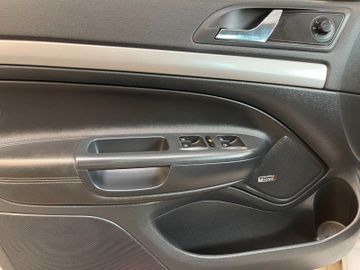Skoda Octavia Combi Elegance DSG *NAVI*XENON*PDC*