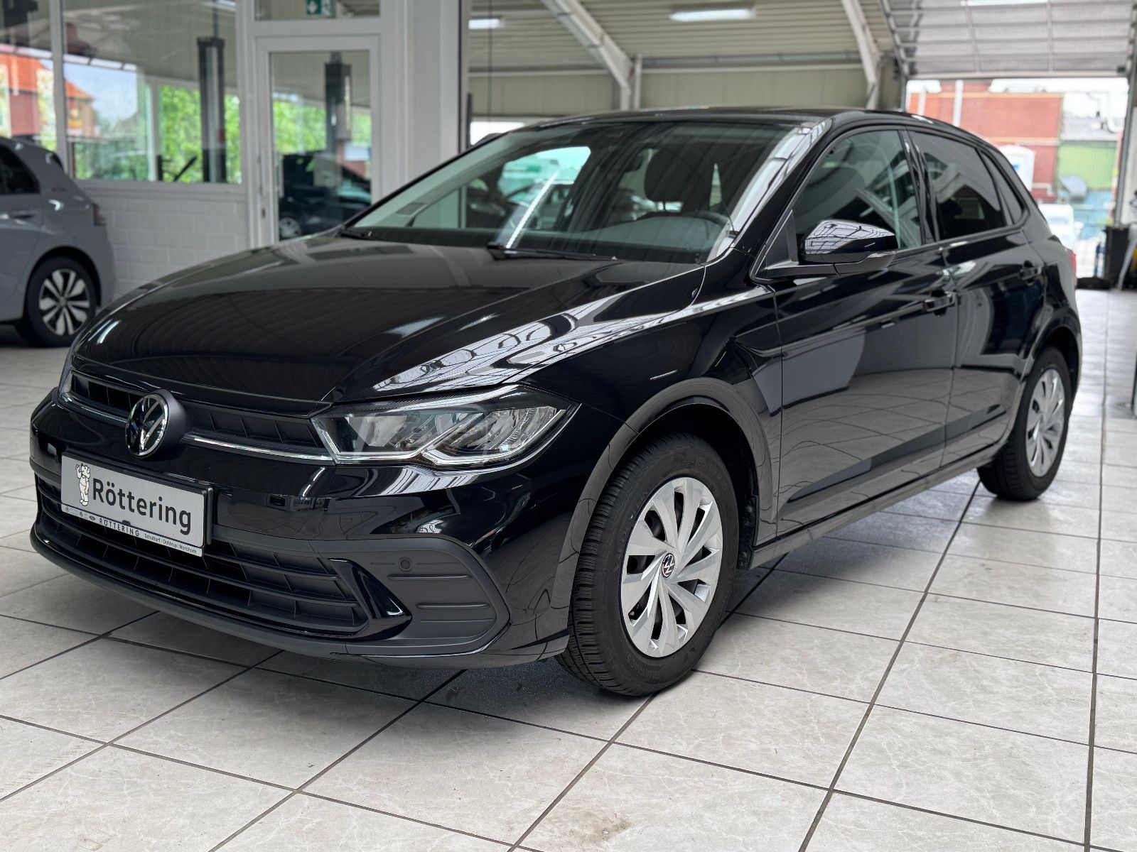 Fahrzeugabbildung Volkswagen Polo VI Life +DIG.TACHO+LED+ALLWETTER+NAVI+ACC