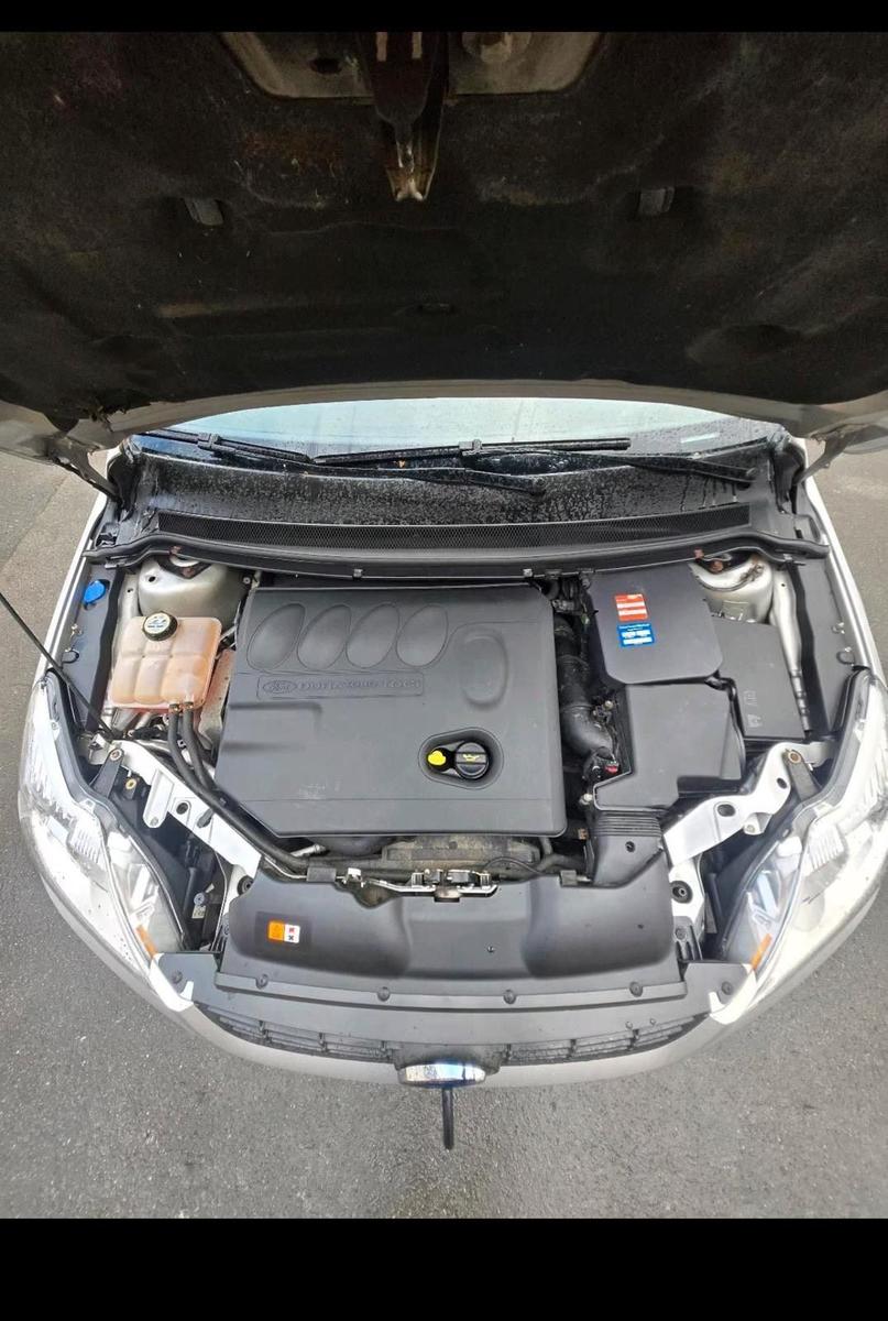 Ford Focus 2009 — photo 9