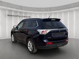 Mitsubishi Outlander Intense 4WD*Xenon*Cam*AHK*7 Sitze - Mitsubishi Outlander mit Diesel-Antrieb