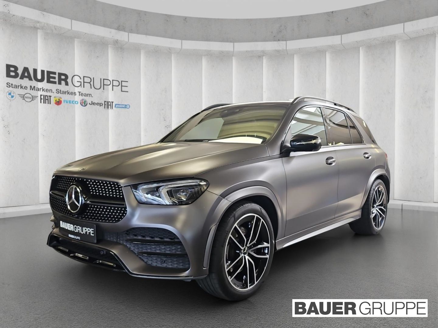 MERCEDES-BENZ GLE 400 d 4Matic AMG-Line Pano AHK Night Distr.+