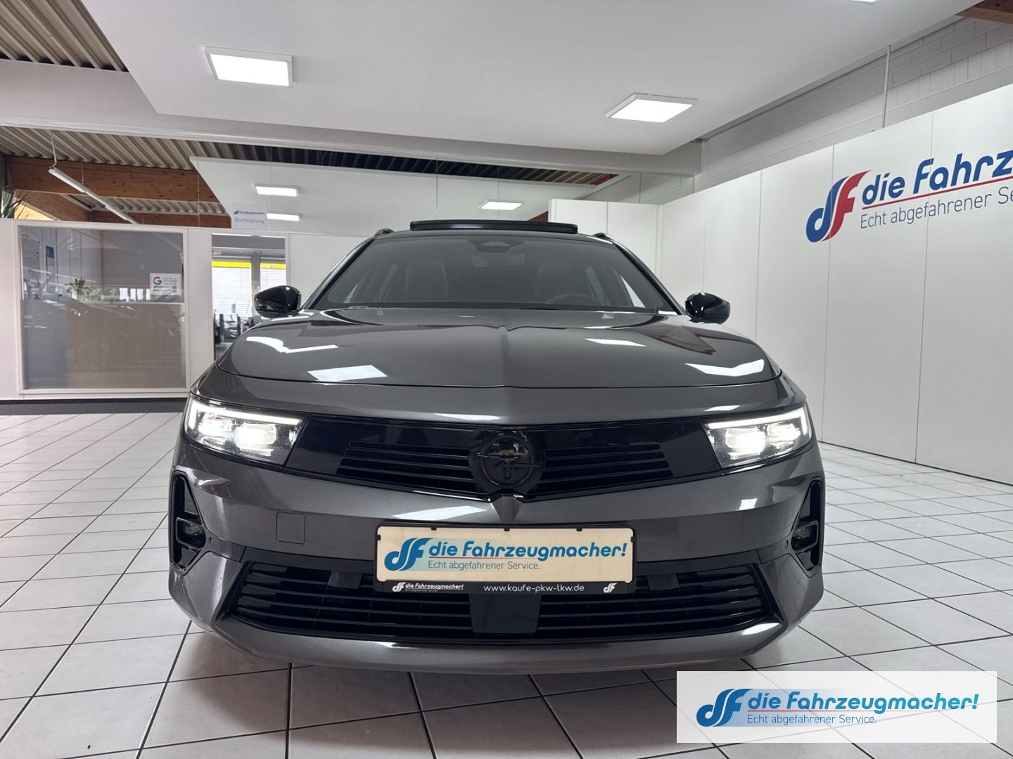 Fahrzeugabbildung Opel Astra L Sports Tourer GS HUD El. Panodach Navi D