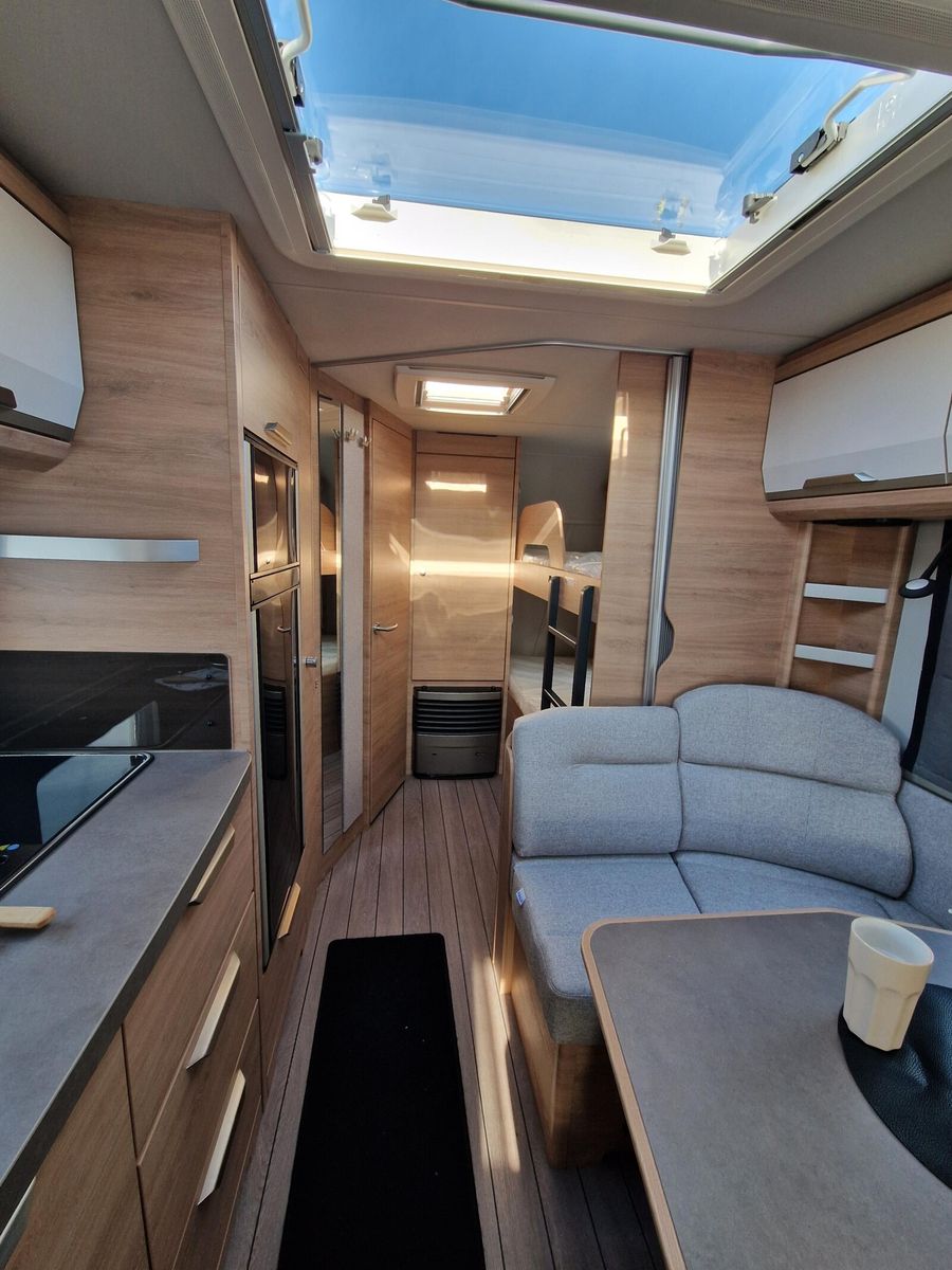 Fahrzeugabbildung Knaus Südwind 580  QS Black Selection