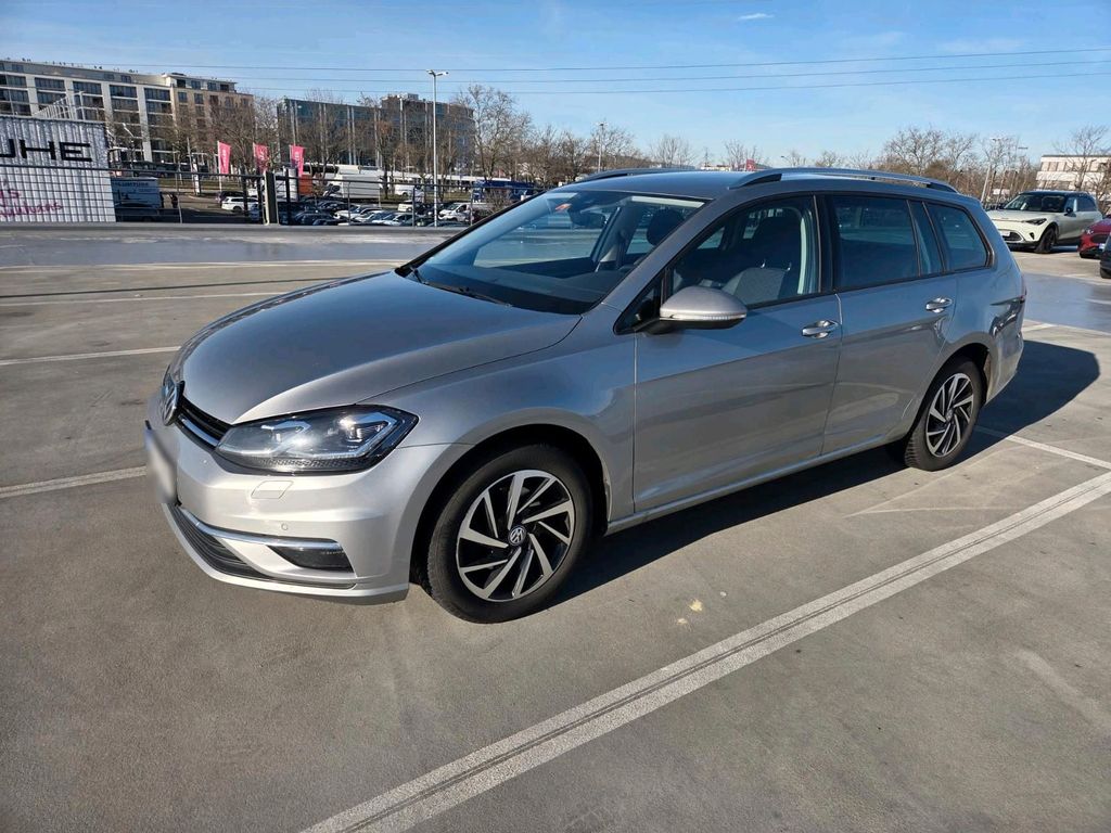Image of Volkswagen Golf