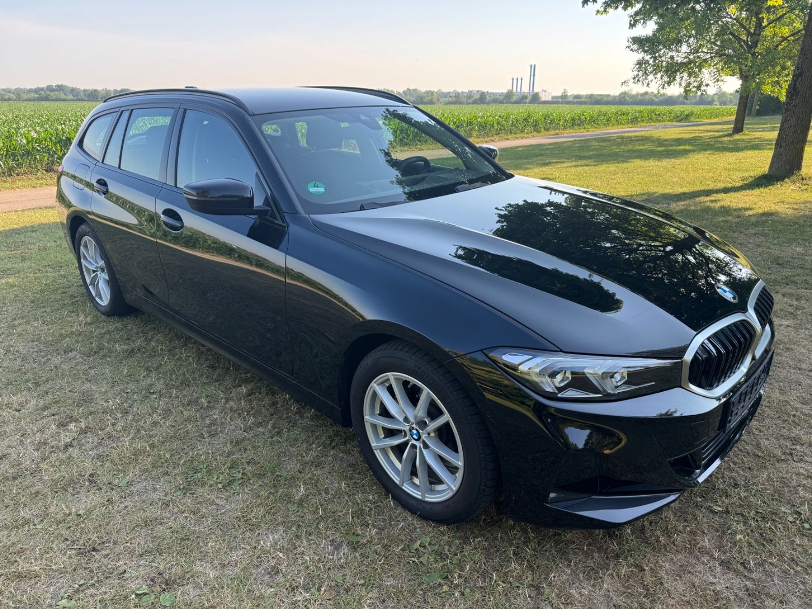 BMW 3 Touring 318 iAlarm,DAB,Parkassistent,Sitzheizu foto 5