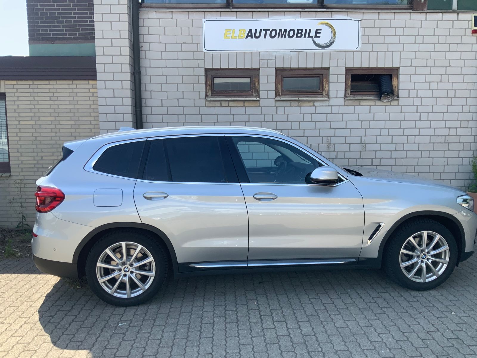 BMW X3 xDrive 20 d Luxury Line foto 3