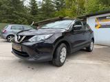 Nissan Qashqai Visia - mit Benzin-Antrieb: Violett, Geländewagen