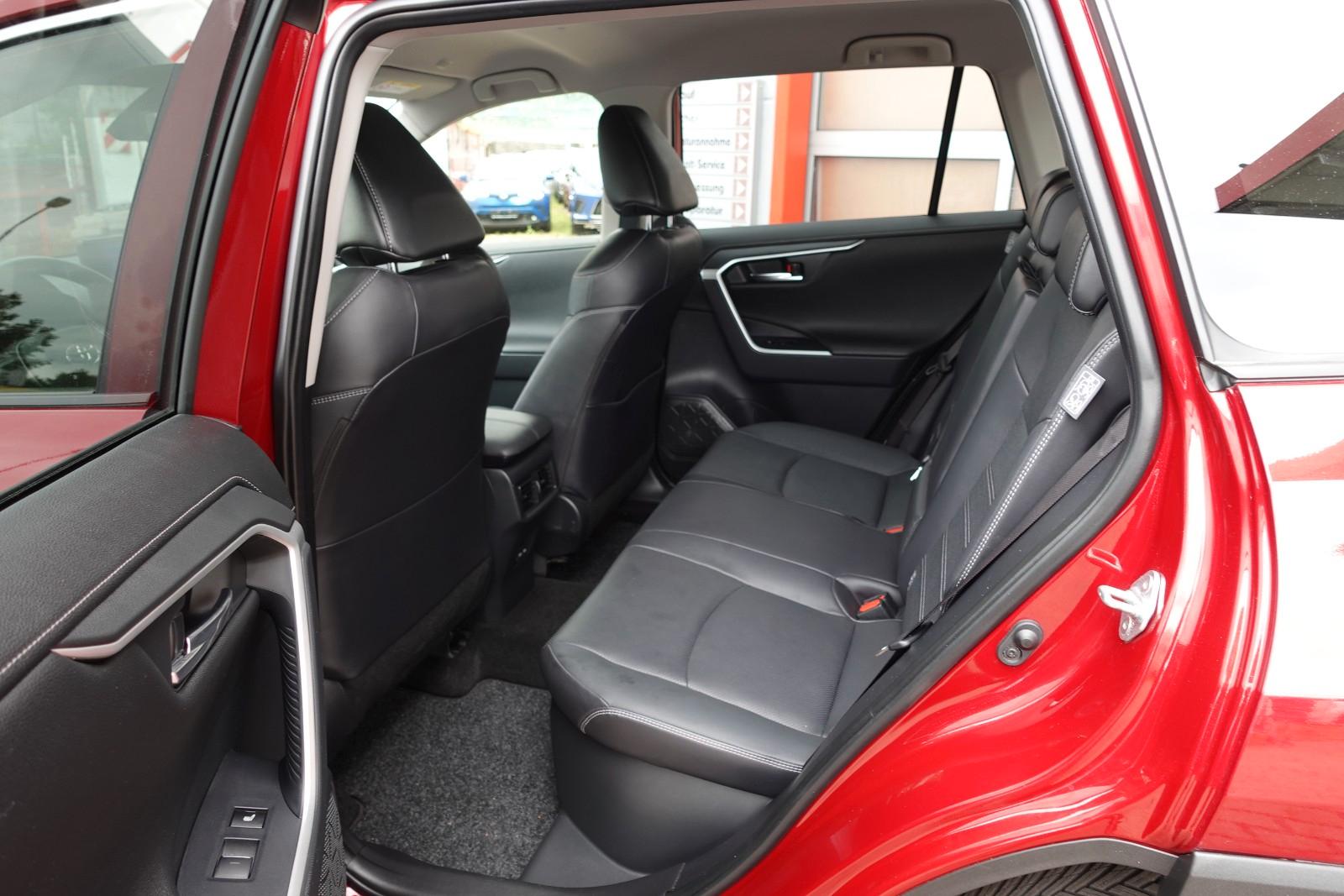Toyota RAV 4 2.5 Hybrid Lounge Allrad 5J Garantie