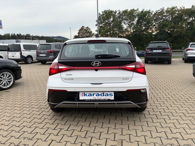 Fahrzeugabbildung Hyundai i20 Trend Mild-Hybrid >17.000KM/AUT/KAM/NAV<