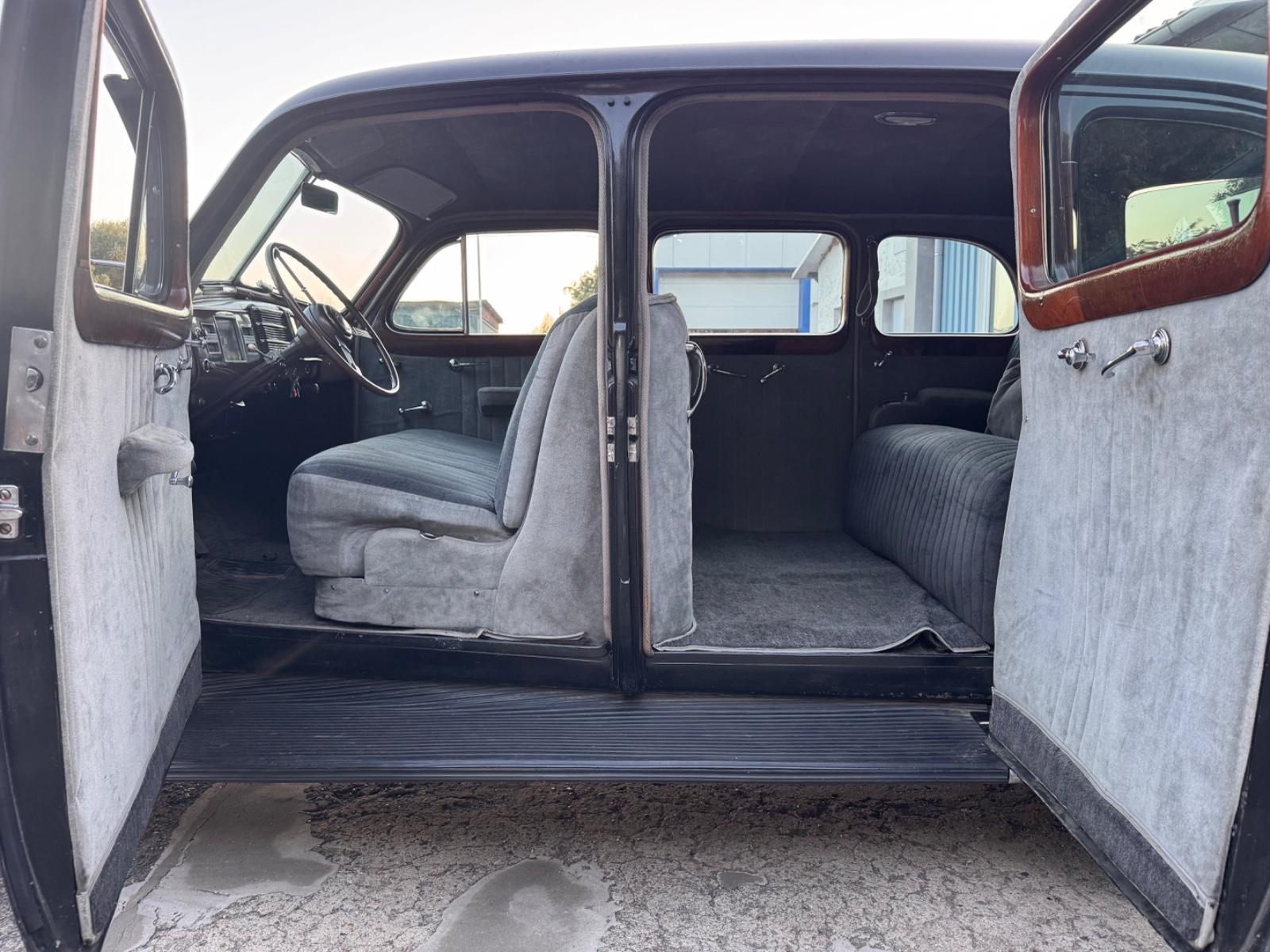 Cadillac Fleetwood 75