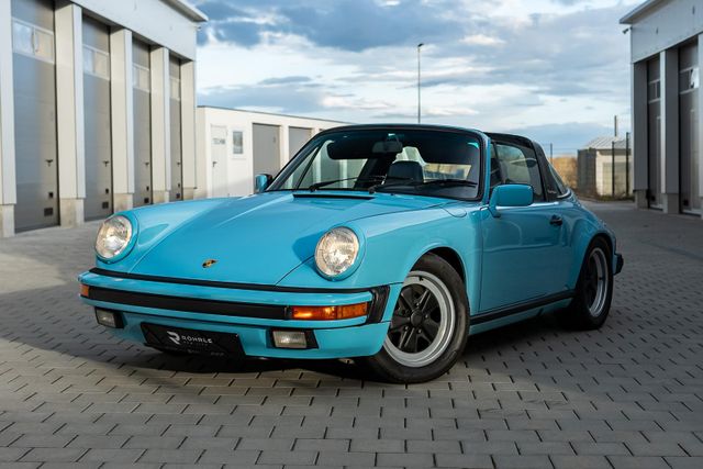 Porsche 911 Carrera 3.2 Targa | PTS Kristallblau