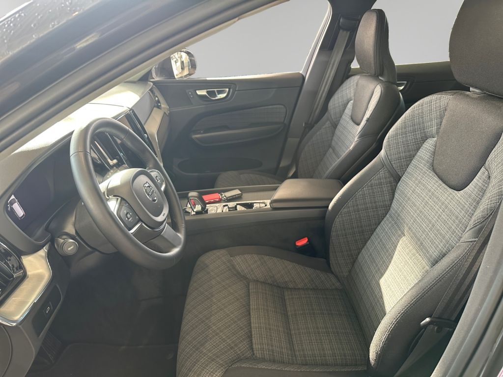 VOLVO XC60 B4 D Core VOLVO XC60 B4 D Core