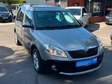 Skoda Roomster Active, Panorama , Neue Kette.Garantie - gebrauchte Skoda Van