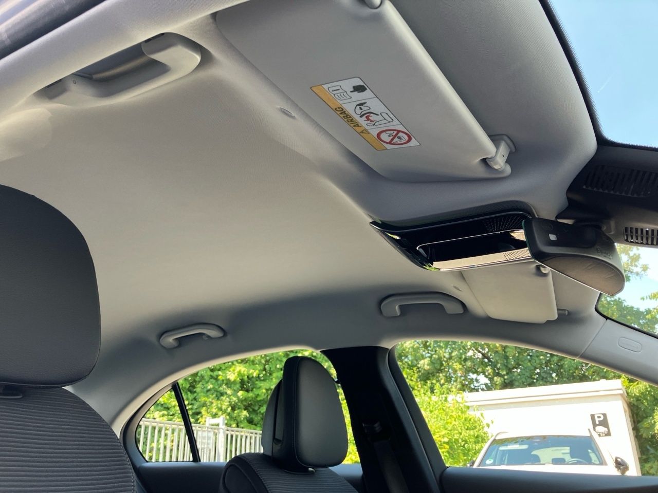 Fahrzeugabbildung Mercedes-Benz C 200 4M Avantgarde AHK+HA-Lenkung+DigLight+360°
