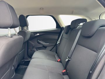 Ford Focus - 11