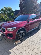 BMW X4 xDrive30i AT M Sport M Sport - rote BMW X4