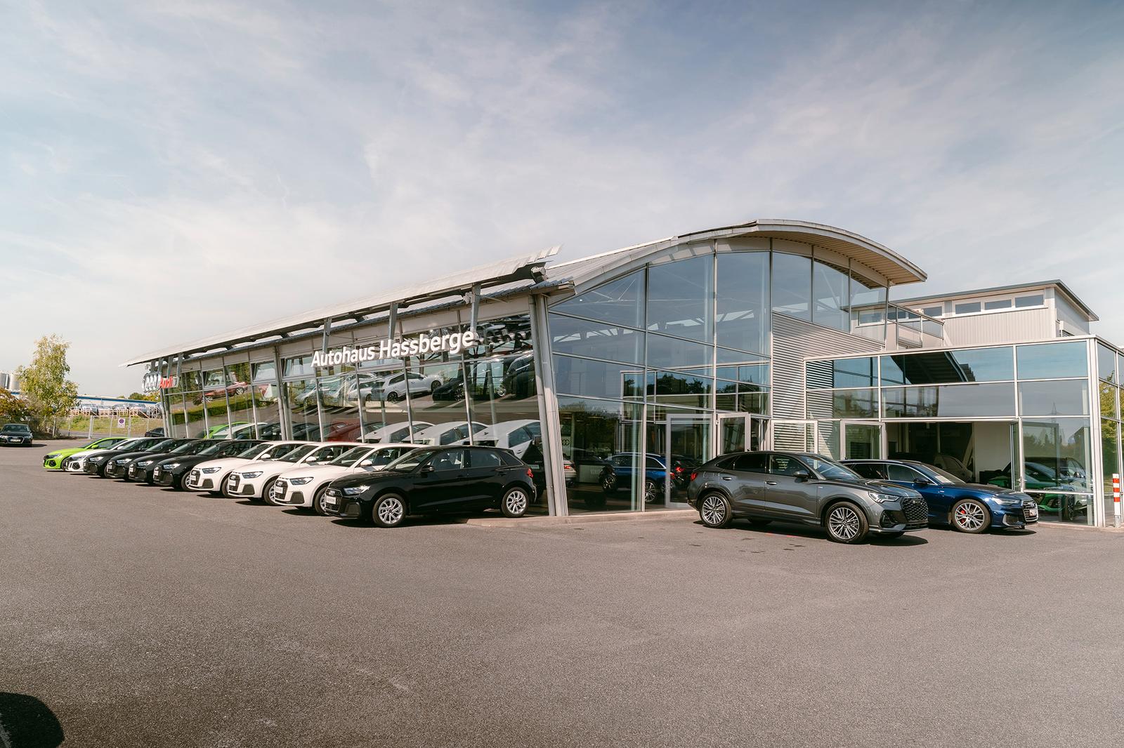 showroom-image-top