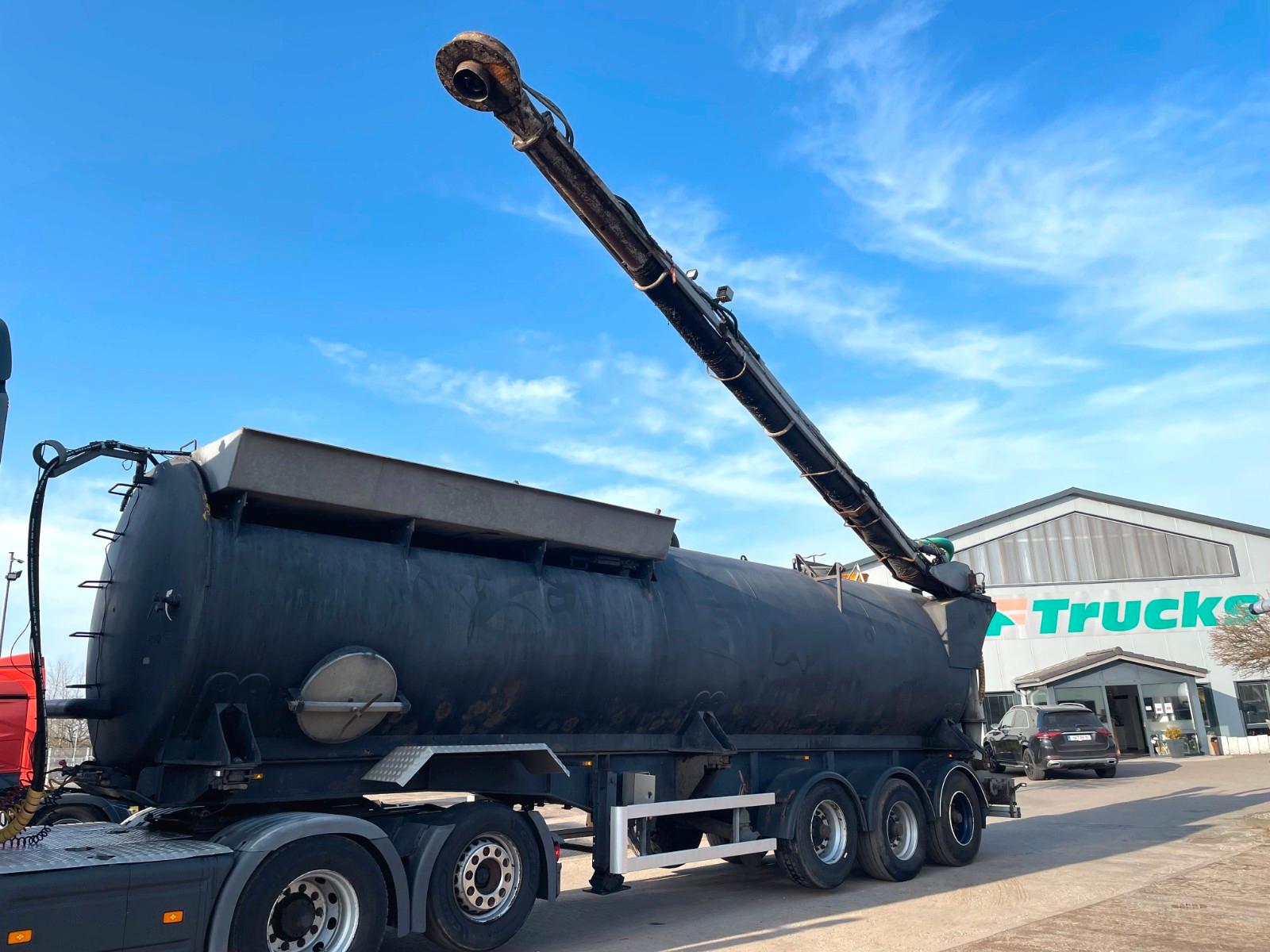 Andere 36m AP Gülle Tankauflieger/Arm/10m³ Kreiselpumpe