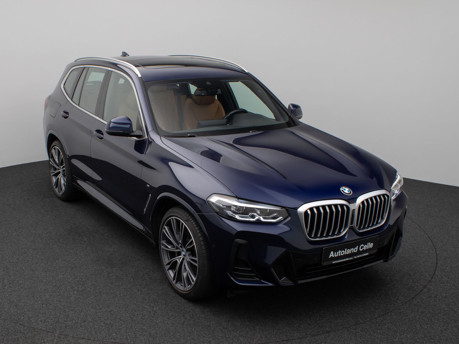 Fahrzeugabbildung BMW X3 xD30d M Sport Panoram Kamera DAB HiFi AHK 21"