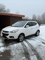 Hyundai ix35 2.0 CRDi 135 kW Premium 4WD Automatik P... - Hyundai ix35 Premium mit Diesel-Antrieb