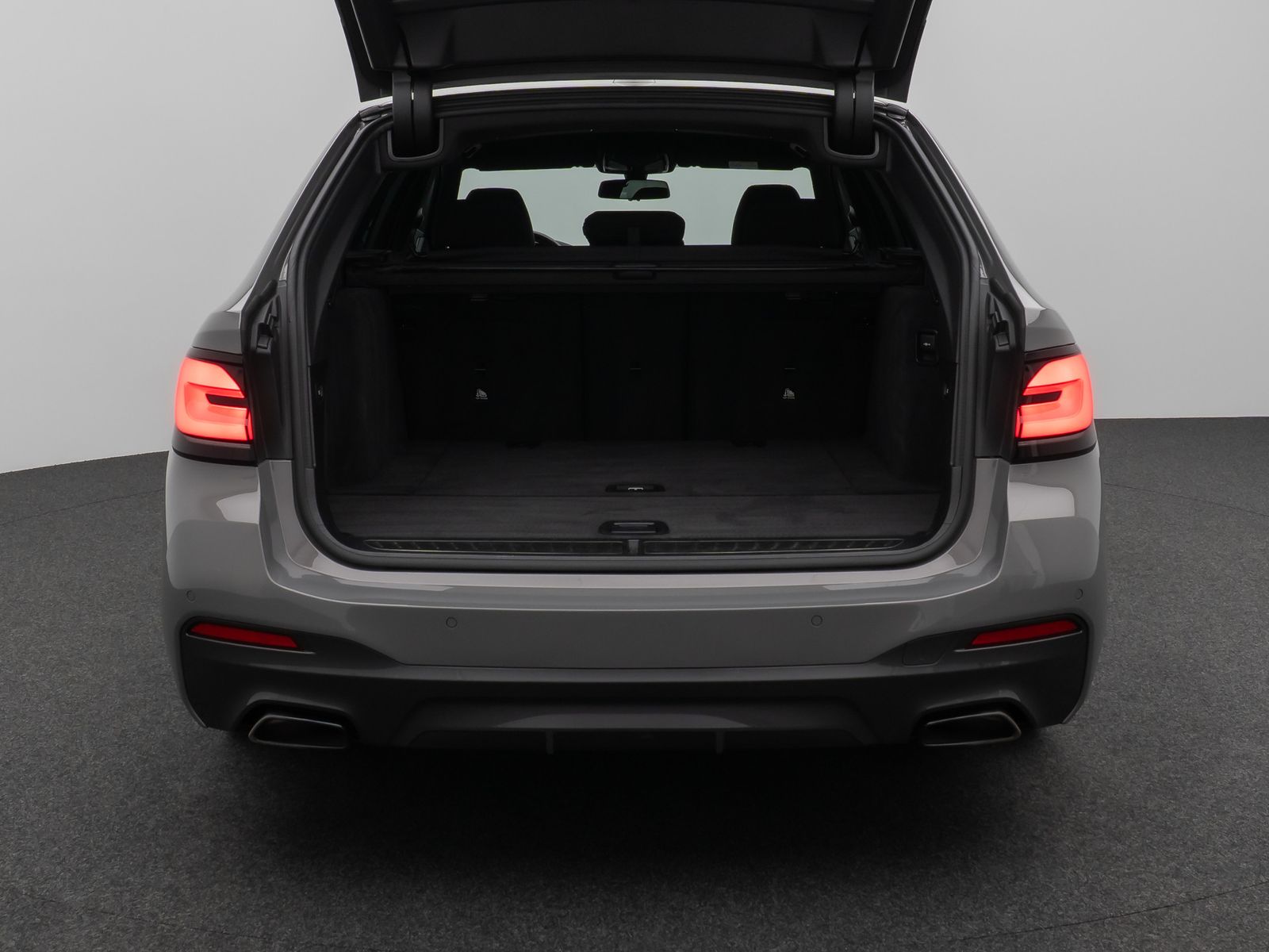 Fahrzeugabbildung BMW 520d M Sport DAB H/K PDC Stop&Go Fernlichtassist