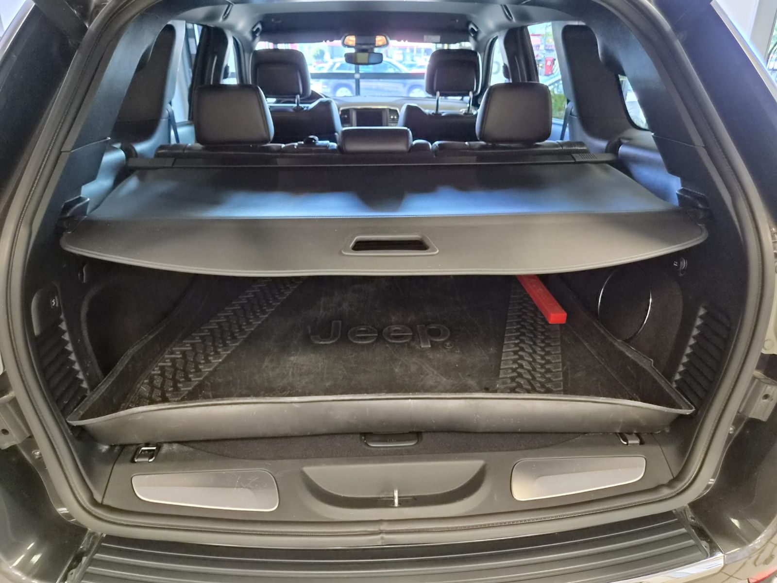 Fahrzeugabbildung Jeep Grand Cherokee 3.0 CRD Limited / 3,5t AHK /