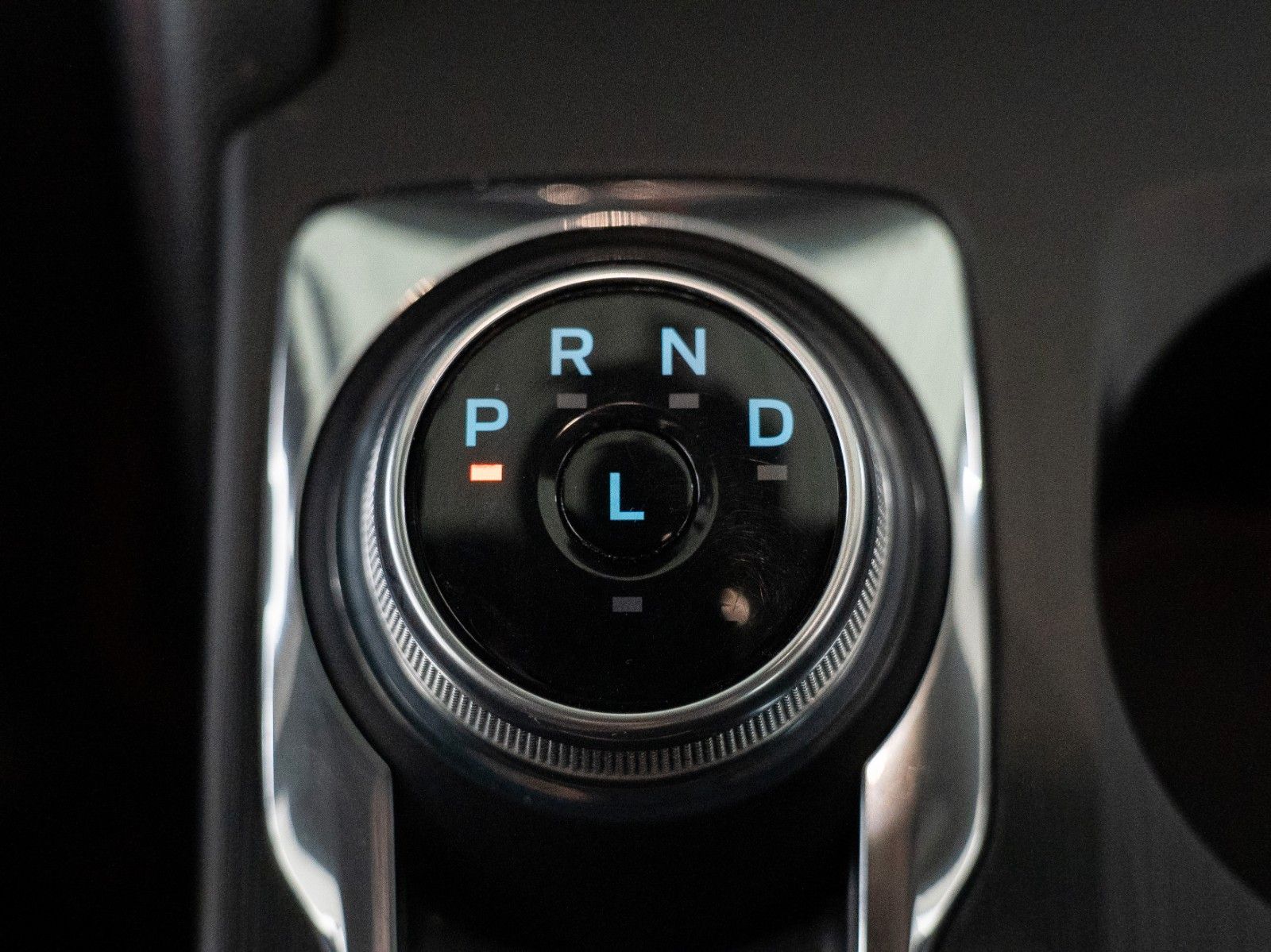 Fahrzeugabbildung Ford Kuga PHEV ST-Line AUTOM./WINTER-P./NAVI/DAB