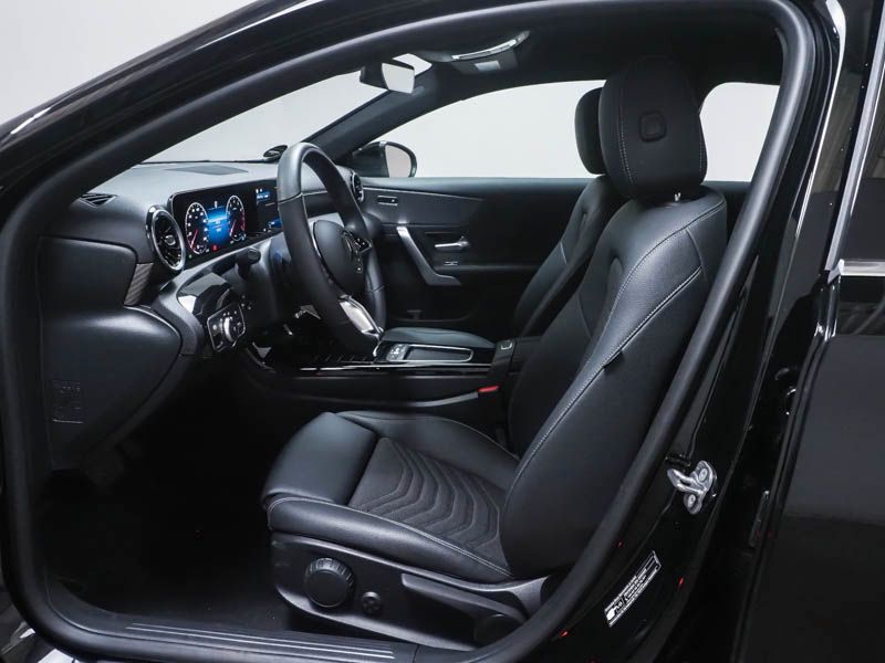 Fahrzeugabbildung Mercedes-Benz A 180 Limousine Progressive LED+Kam+WinterP+MBUX