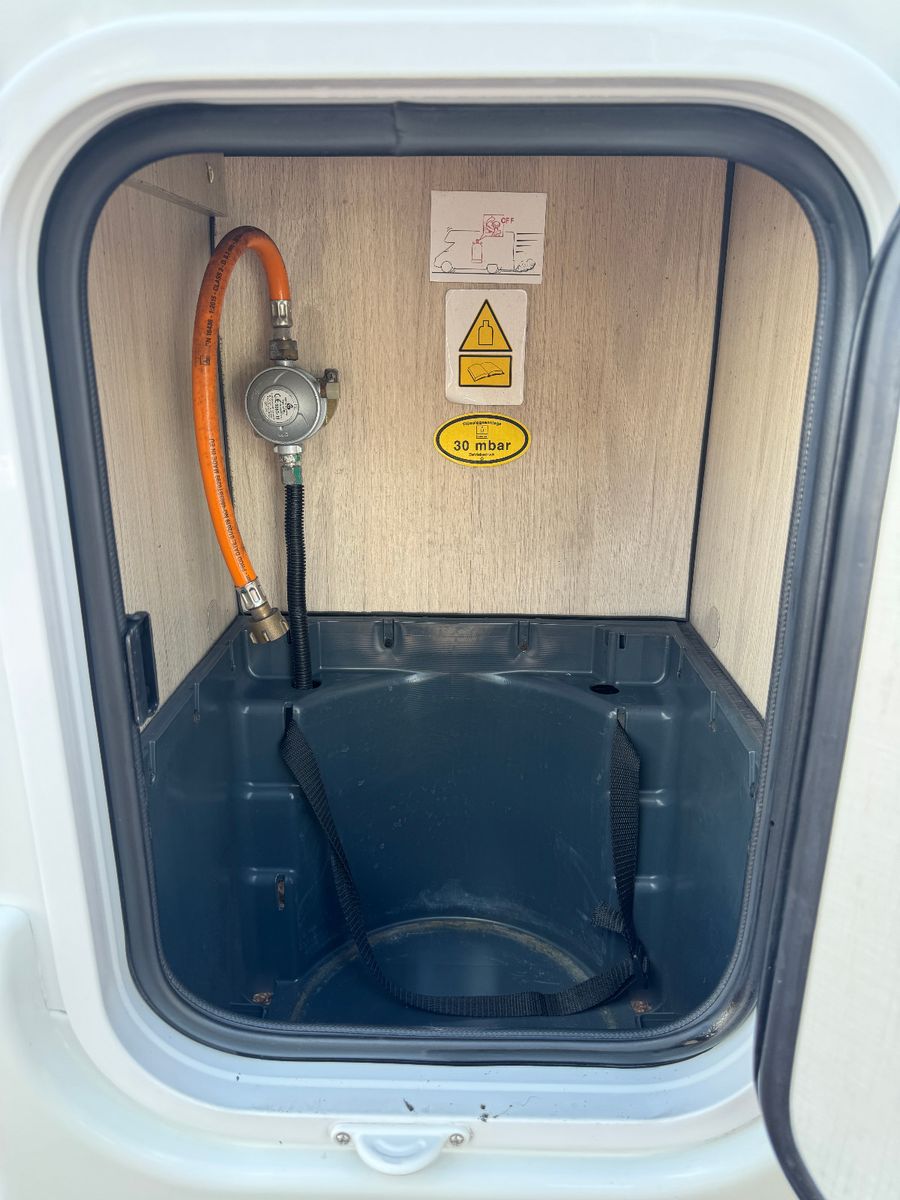 Fahrzeugabbildung Chausson Alkoven C714 GA VIP M20 FIAT DUCATO MAXI SOLAR