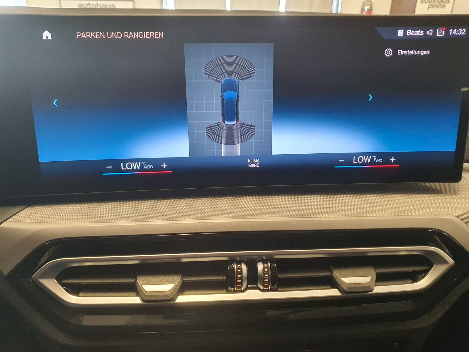 BMW 320i SAG/Navi/AHK/DrivAss&FernAss/Tempomat foto 24