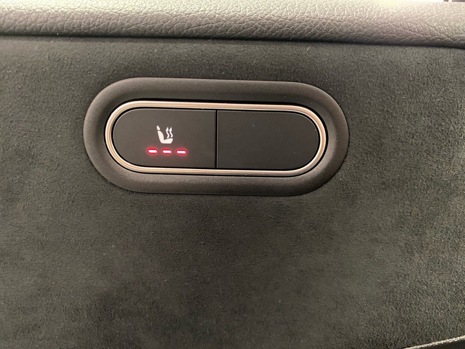 Fahrzeugabbildung Mercedes-Benz A 180 AMG Line*LED*Kamera*CarPlay*Spurhalte*SHZ*