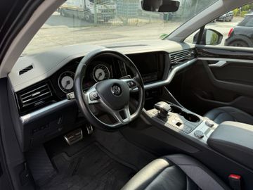 Volkswagen Touareg - 7