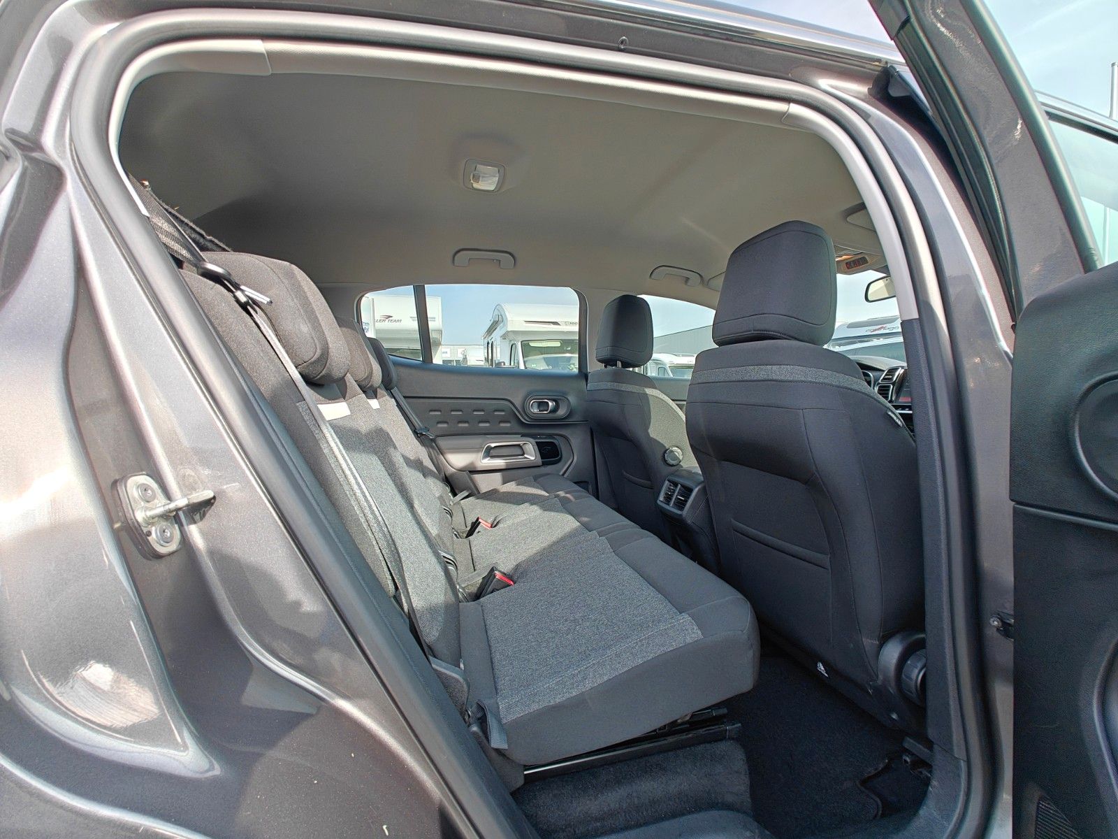 Fahrzeugabbildung Citroën C5 Aircross Live - Scheckheft, Zahnriemen Neu! -