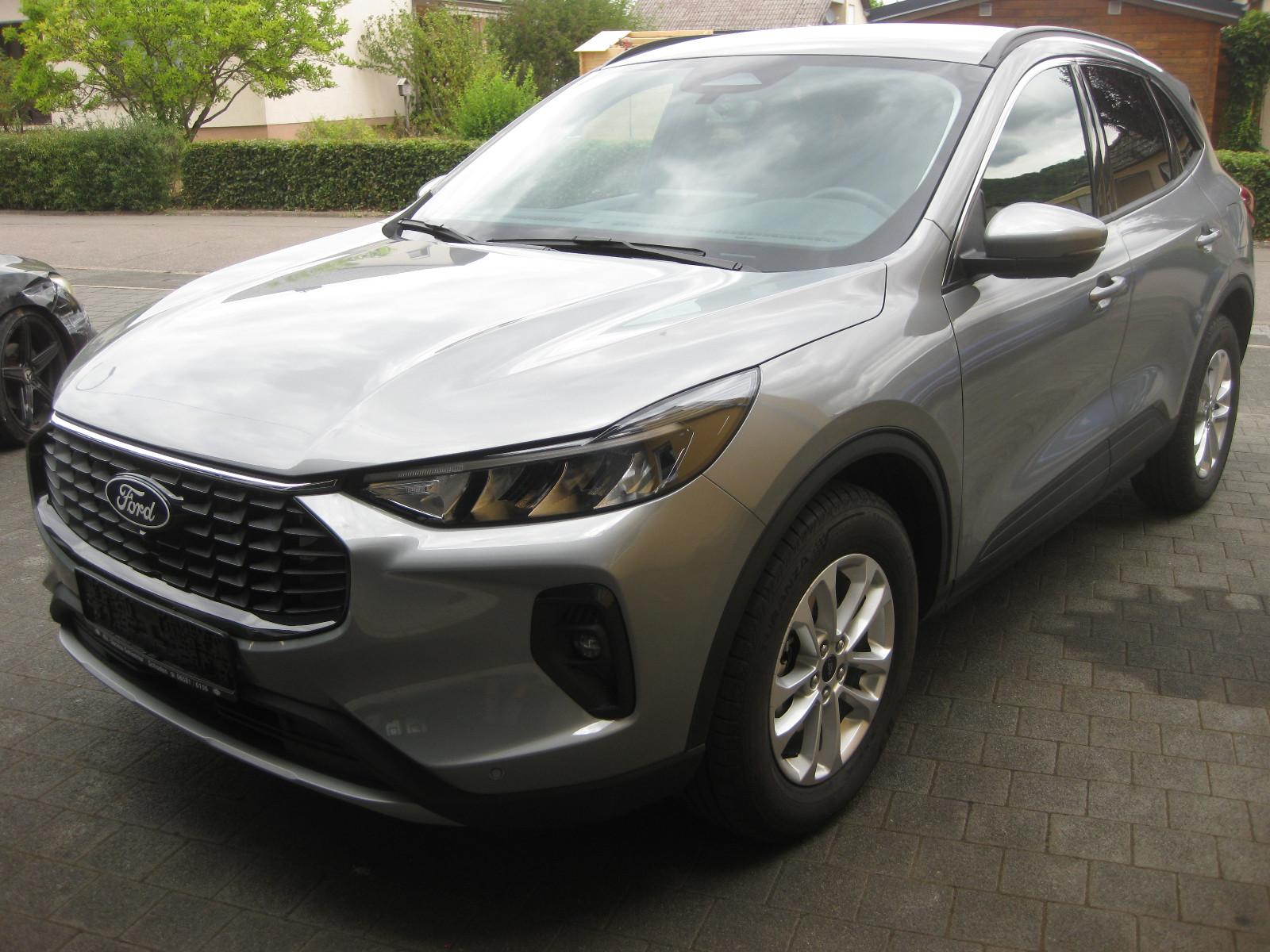 Ford Kuga Titanium 1,5-137 KW Automatik, AHK