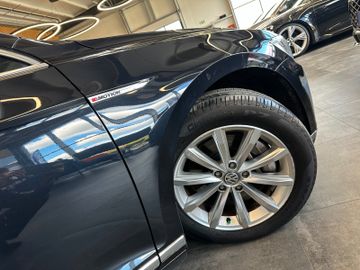 MYAUTOCENTER – Gebraucht- und Jahreswagen mit Werkstattservice in Pfaffenhofen Volkswagen Passat Highline *4Motion*Massage*AHK*LED*Keyless