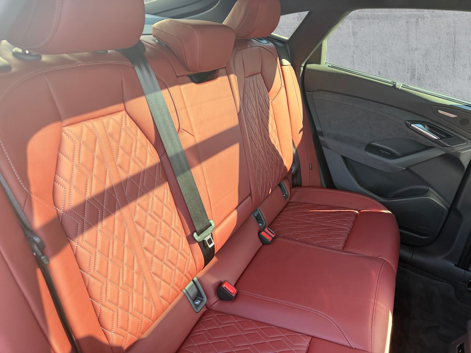 Audi SQ6 e-tron - Bild 16