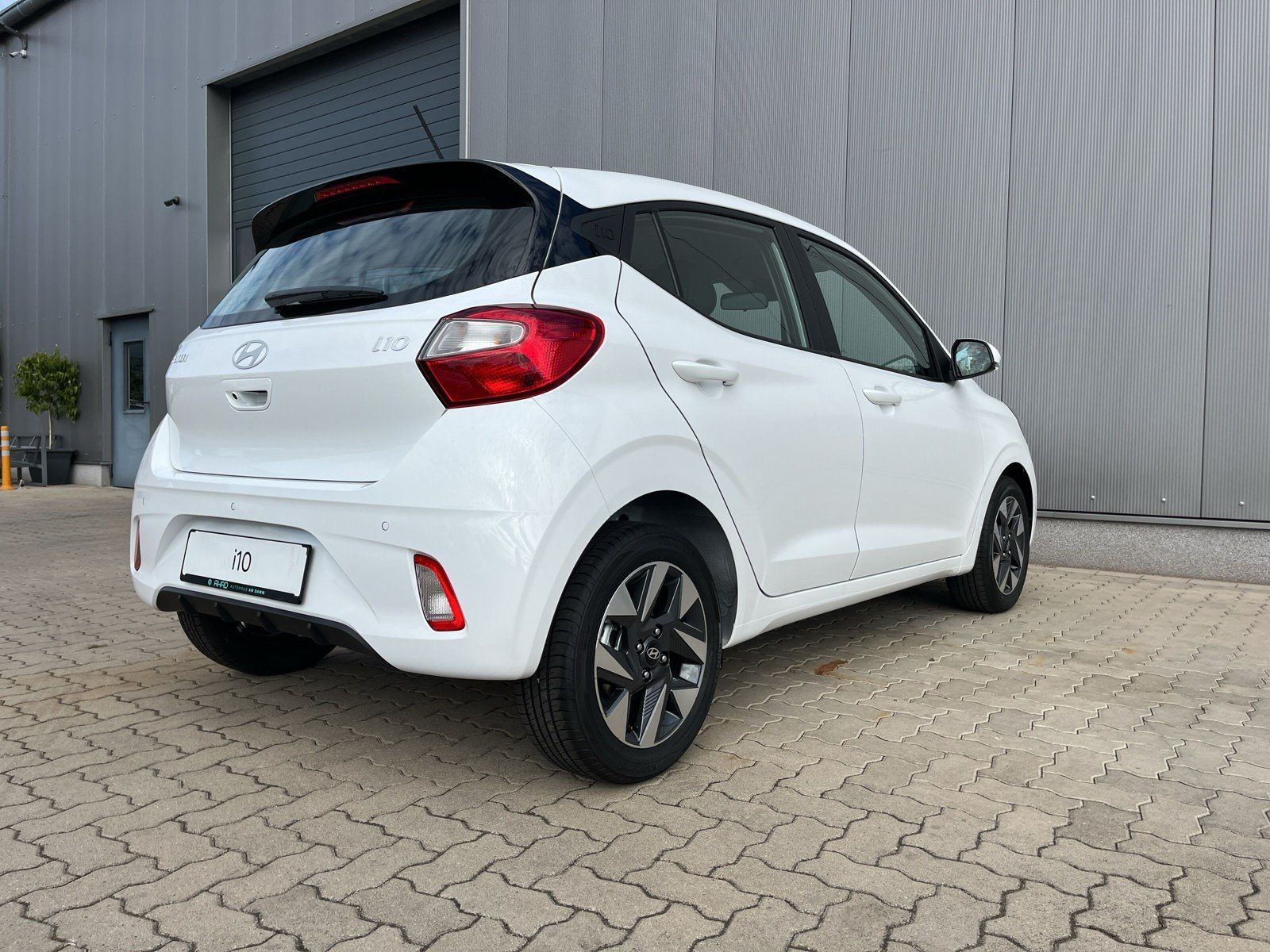 Fahrzeugabbildung Hyundai i10 1.0 TREND NAVI KOMFORT