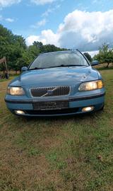 Volvo V70 II D5 AHK PDC Automatik - gebrauchte Volvo V70 aus dem Jahr 2003